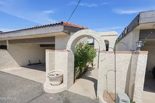 2940 N 38th St, Phoenix, AZ 85018 - Photo 16