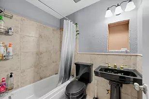 2940 N 38th St, Phoenix, AZ 85018 - Photo 12
