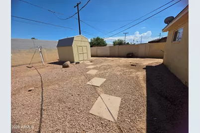 8041 N 28th Avenue, Phoenix, AZ 85051 - Photo 2