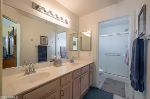 9151 W Greenway Rd, Peoria, AZ 85381 - Photo 14