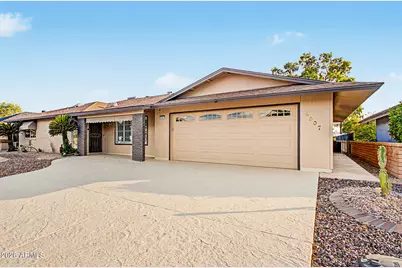 9507 W Country Club Drive, Sun City, AZ 85373 - Photo 16