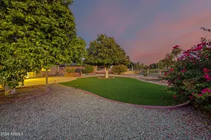 9507 W Country Club Dr, Sun City, AZ 85373 - Photo 44
