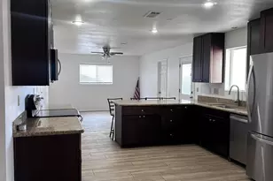 308 E Ellis Dr, Tempe, AZ 85282 - Photo 4