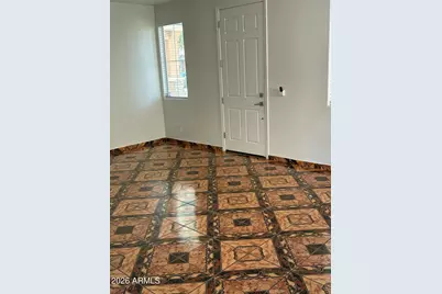 13 N 88th Avenue, Tolleson, AZ 85353 - Photo 2