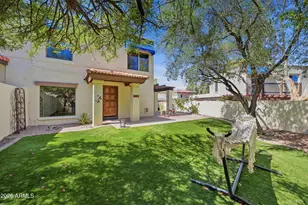 8633 S 51st St, Phoenix, AZ 85044 - Photo 1