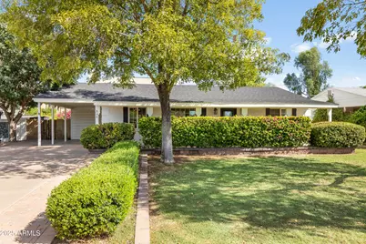 808 E Cavalier Drive, Phoenix, AZ 85014 - Photo 2
