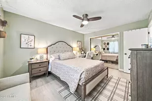 10841 W Hatcher Rd, Sun City, AZ 85351 - Photo 16