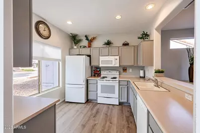15974 W Quail Creek Lane, Surprise, AZ 85374 - Photo 8
