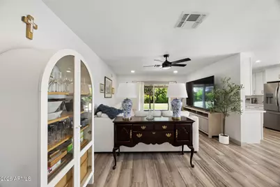 14037 N 57th Street, Scottsdale, AZ 85254 - Photo 2