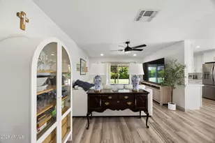 14037 N 57th St, Scottsdale, AZ 85254 - Photo 2
