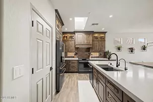 40726 N Noble Hawk Ct, Phoenix, AZ 85086 - Photo 6