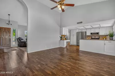 19708 N 98th Lane, Peoria, AZ 85382 - Photo 8