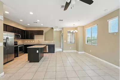 240 W Juniper Avenue #Unit 1049, Gilbert, AZ 85233 - Photo 2