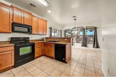 2600 E Springfield Place #Unit 6, Chandler, AZ 85286 - Photo 6