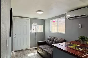 3720 W Mauna Loa Ln, Phoenix, AZ 85053 - Photo 4