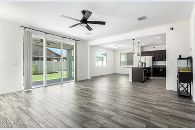 2249 W Betty Elyse Lane, Phoenix, AZ 85023 - Photo 6
