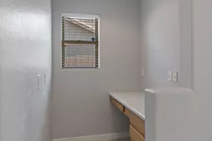 3510 W Quail Track Dr, Phoenix, AZ 85083 - Photo 18