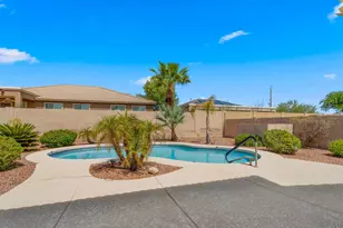 3510 W Quail Track Dr, Phoenix, AZ 85083 - Photo 30