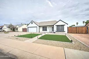 6926 W Sunnyside Dr, Peoria, AZ 85345 - Photo 2