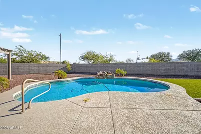 18693 W Mescal Street, Surprise, AZ 85388 - Photo 34