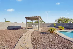 18693 W Mescal St, Surprise, AZ 85388 - Photo 38