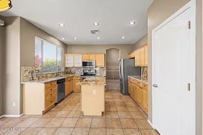 1176 W Kroll Avenue, Gilbert, AZ 85233 - Photo 10