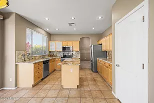 1176 W Kroll Ave, Gilbert, AZ 85233 - Photo 10