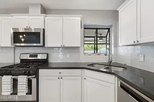 4208 E Wilshire Dr, Phoenix, AZ 85008 - Photo 6