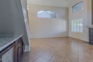 6919 W Via Del Sol Dr, Glendale, AZ 85310 - Photo 10