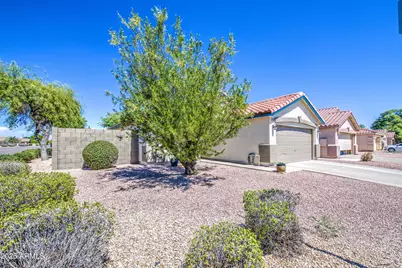 2256 E Hawken Way, Chandler, AZ 85286 - Photo 2