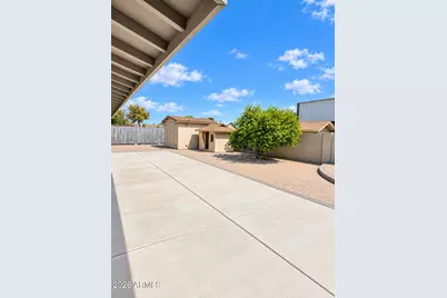 8151 W Turney Avenue, Phoenix, AZ 85033 - Photo 38