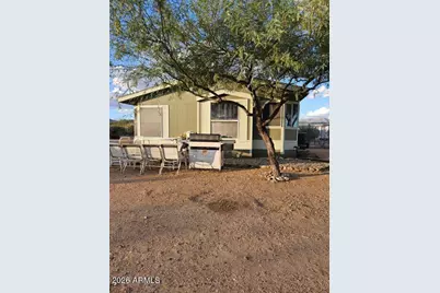 27485 S Clydesdale Avenue, Congress, AZ 85332 - Photo 2