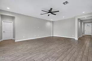 10962 W McKinley St, Avondale, AZ 85323 - Photo 8