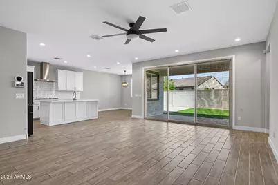 10962 W McKinley Street, Avondale, AZ 85323 - Photo 4