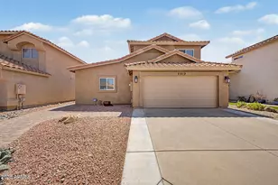 2919 E Woodland Dr, Phoenix, AZ 85048 - Photo 1