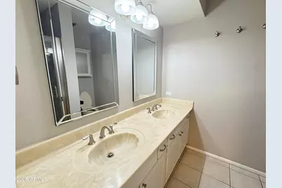 8314 E Keim Drive, Scottsdale, AZ 85250 - Photo 10