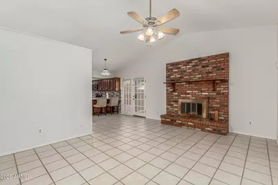 6243 W Cholla Street, Glendale, AZ 85304 - Photo 10