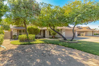 6243 W Cholla Street, Glendale, AZ 85304 - Photo 2