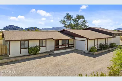 50921 W William Road, Aguila, AZ 85320 - Photo 1