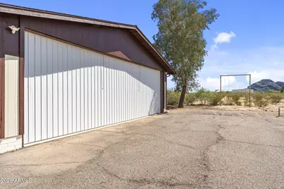 50921 W William Road, Aguila, AZ 85320 - Photo 32