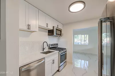 1648 N 38th Drive, Phoenix, AZ 85009 - Photo 12