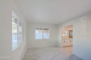 1648 N 38th Dr, Phoenix, AZ 85009 - Photo 8