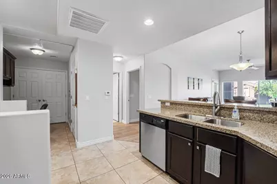 5350 E Deer Valley Drive #2266, Phoenix, AZ 85054 - Photo 6