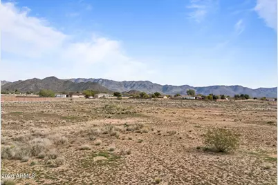271H W Weaver Valley Drive #4, Congress, AZ 85332 - Photo 6