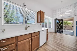 20473 N 105th Ave, Peoria, AZ 85382 - Photo 8