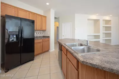 17659 W Ironwood Street, Surprise, AZ 85388 - Photo 14