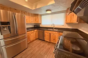 916 W Strahan Dr, Tempe, AZ 85283 - Photo 8