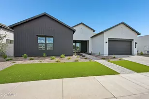 2451 E Aquarius Pl, Chandler, AZ 85249 - Photo 2