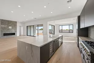 2451 E Aquarius Pl, Chandler, AZ 85249 - Photo 32