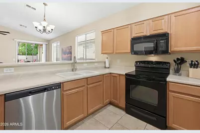 17271 W Smokey Drive, Surprise, AZ 85388 - Photo 10
